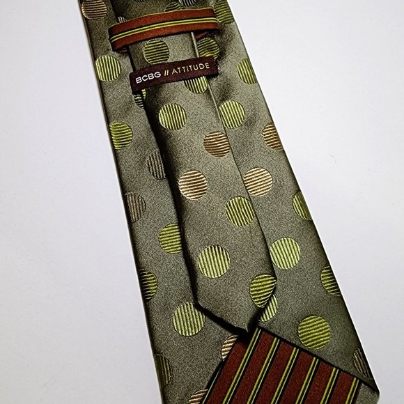 BCBG 100% Silk Tie - Picture 3 of 3